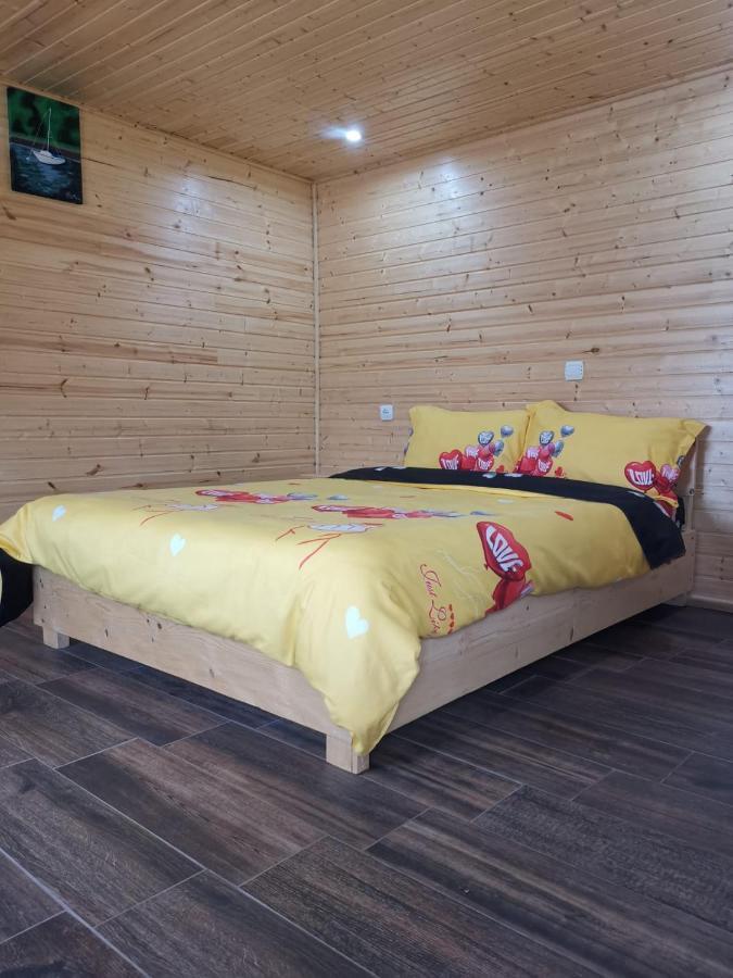 Casutele Deltei Hotel Махмудия Екстериор снимка